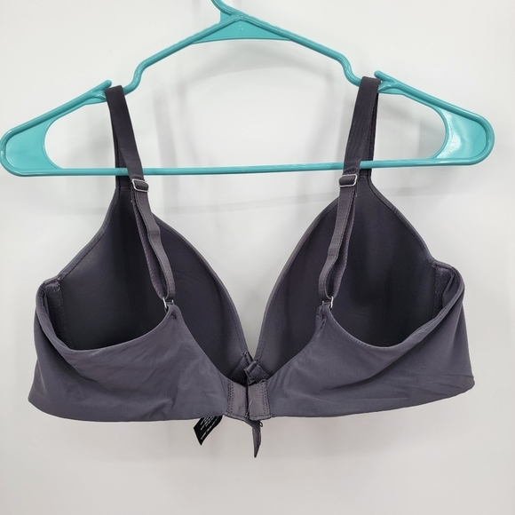 Victoria's Secret Body by Victoria Ipex Bra 38D - Picture 2 of 6